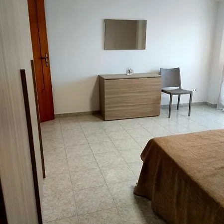 Spazioso Nel Centro Di Appartamento